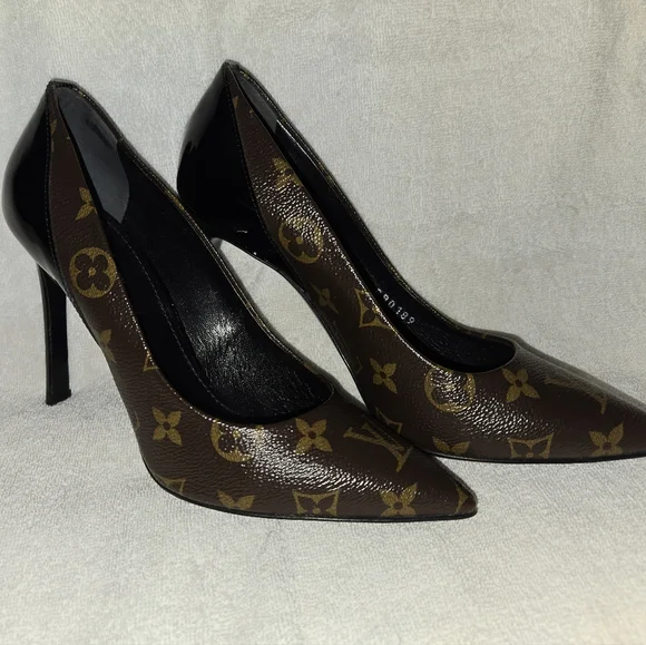 Louis Vuitton Brown and Black Heels - Picture 1 of 9